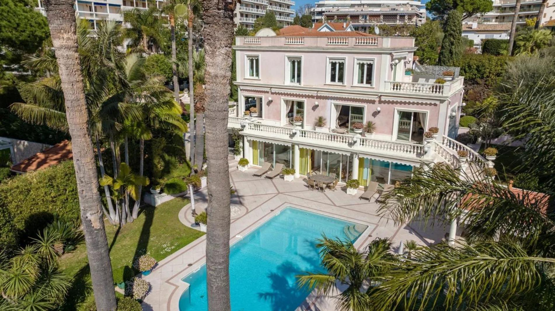 Clementine Villa